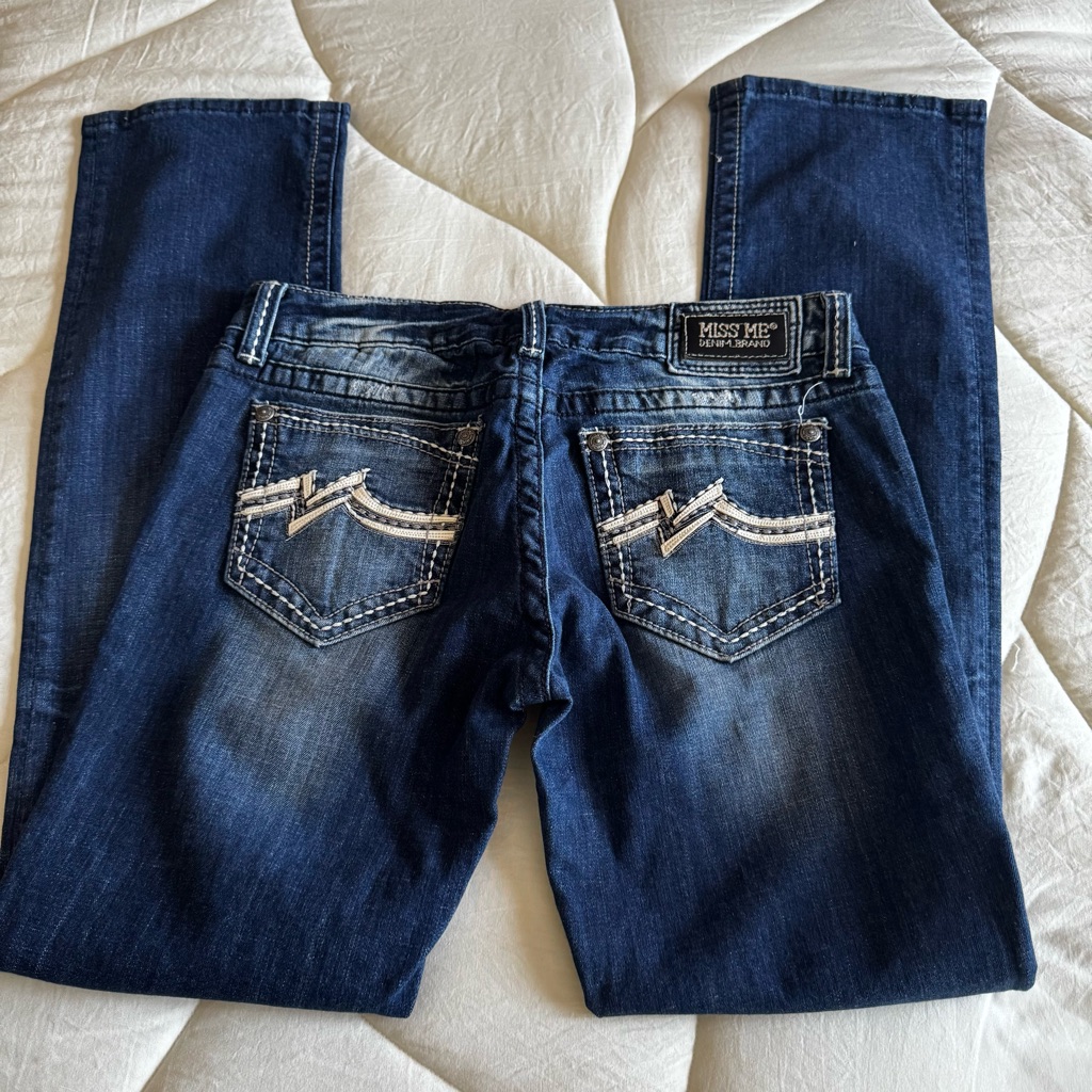 Miss Me Dark Blue Jeans With Embroidered Pockets